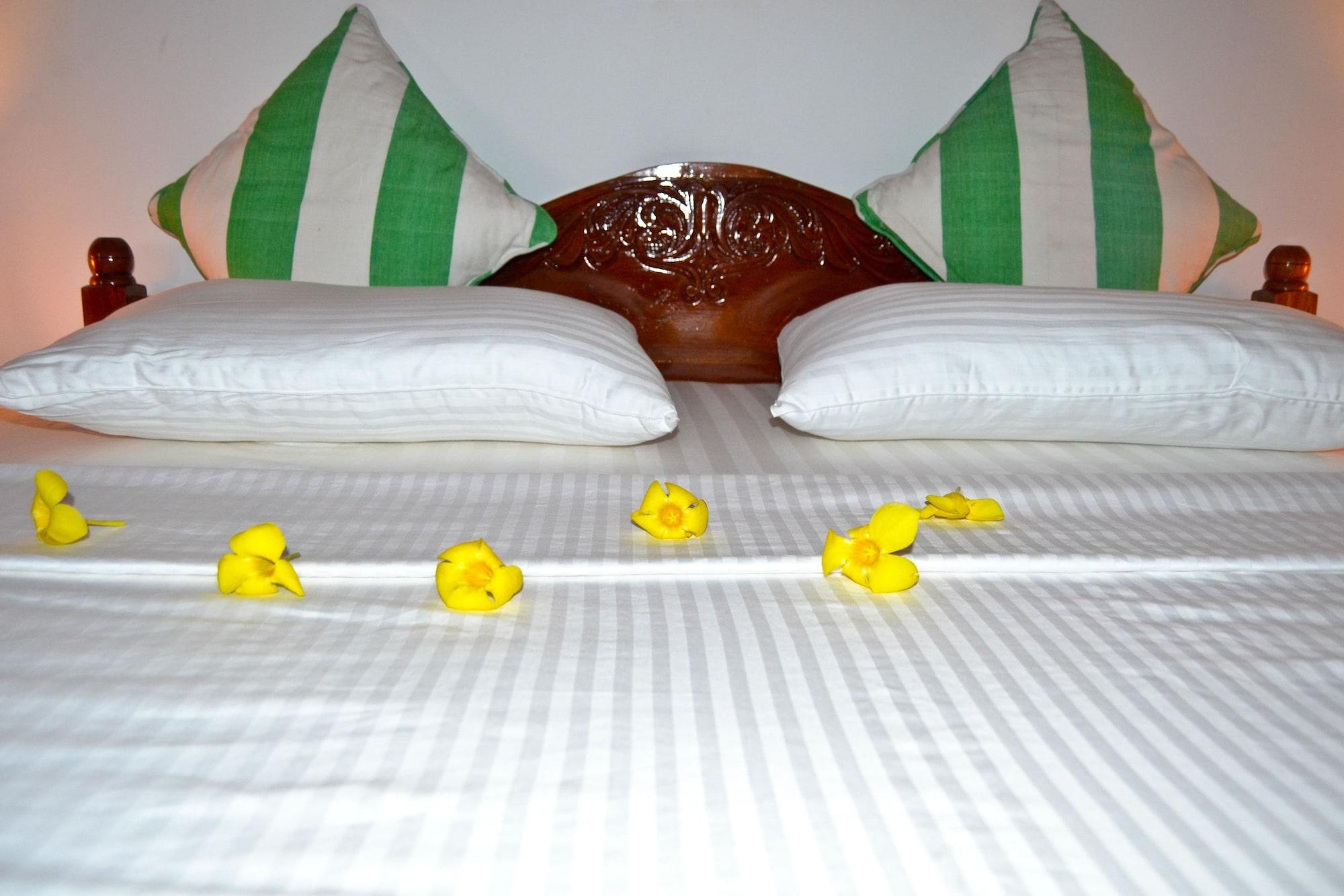 Ocean Breeze Villa Boossa Luaran gambar