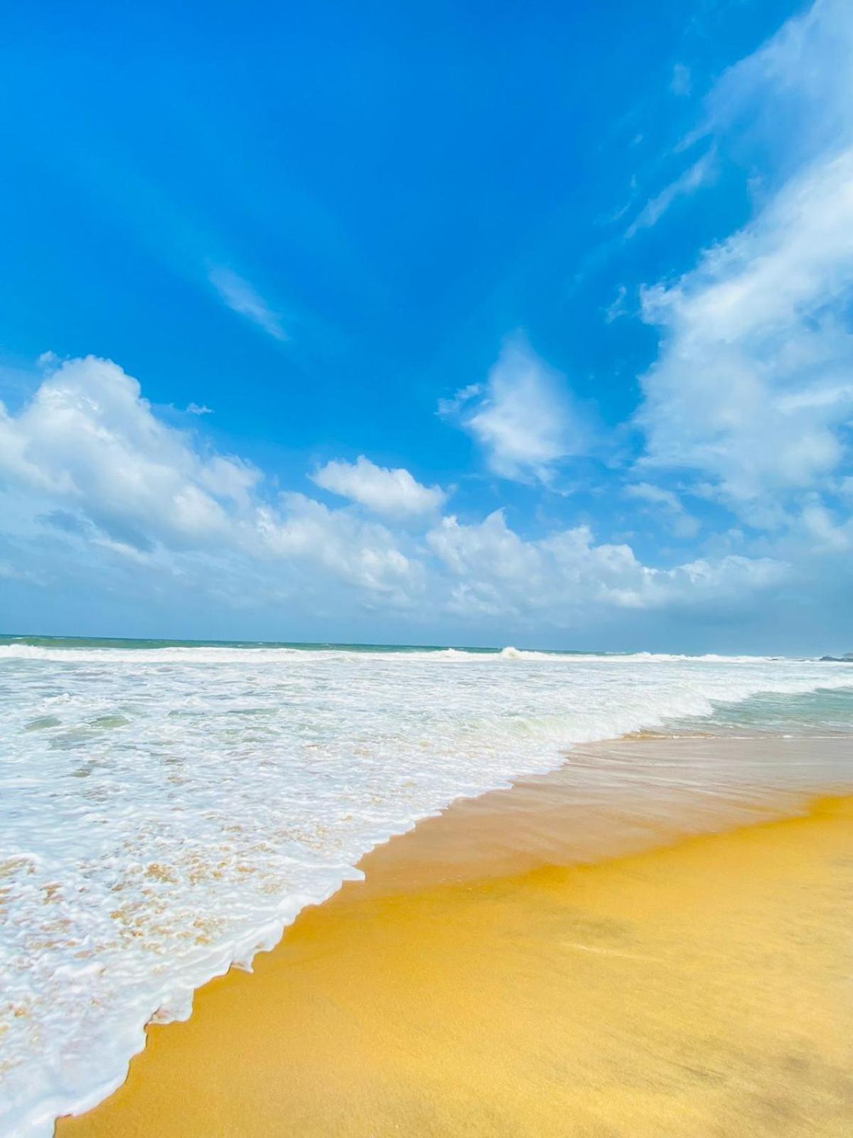 Ocean Breeze Villa Boossa Luaran gambar