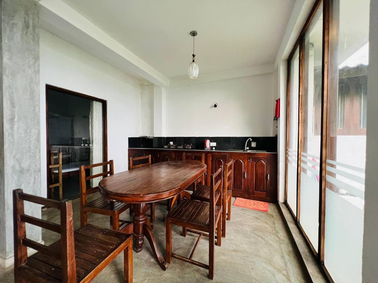 Ocean Breeze Villa Boossa Bilik gambar