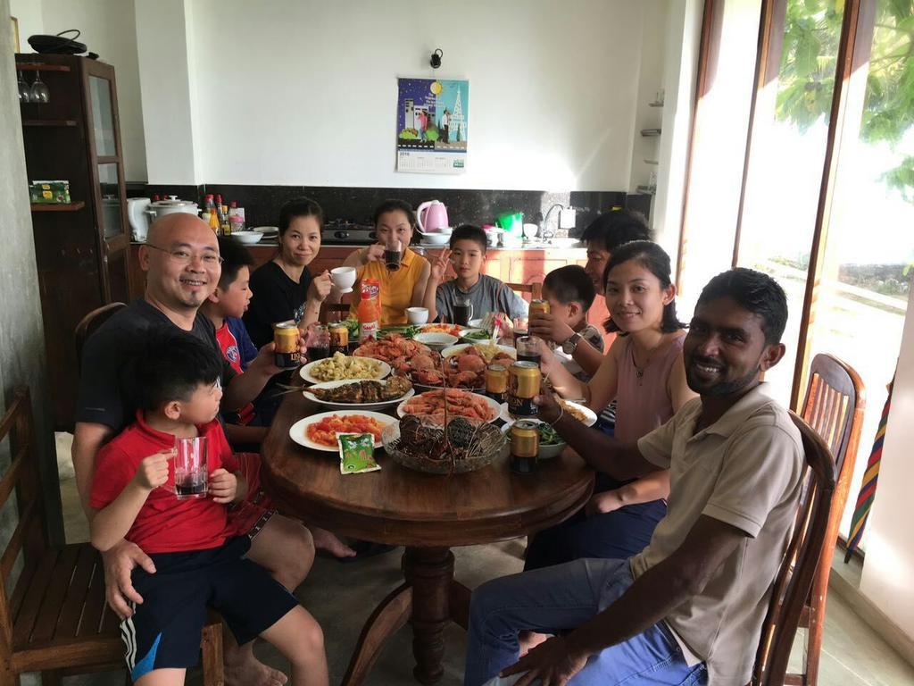 Ocean Breeze Villa Boossa Luaran gambar